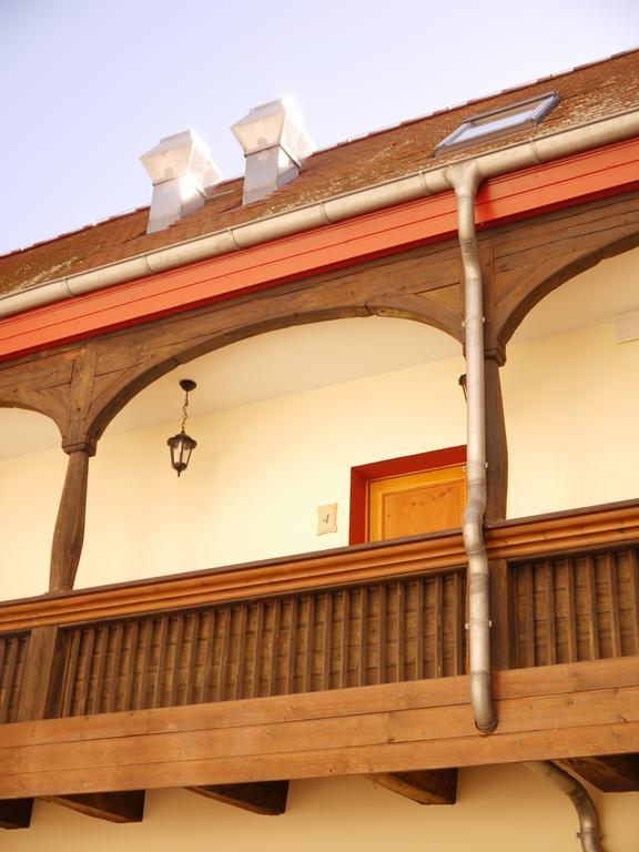 Garni-Hotel Zum Alten Ratskeller فتشاو المظهر الخارجي الصورة