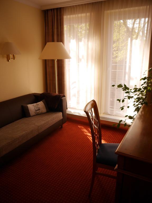 Garni-Hotel Zum Alten Ratskeller فتشاو المظهر الخارجي الصورة